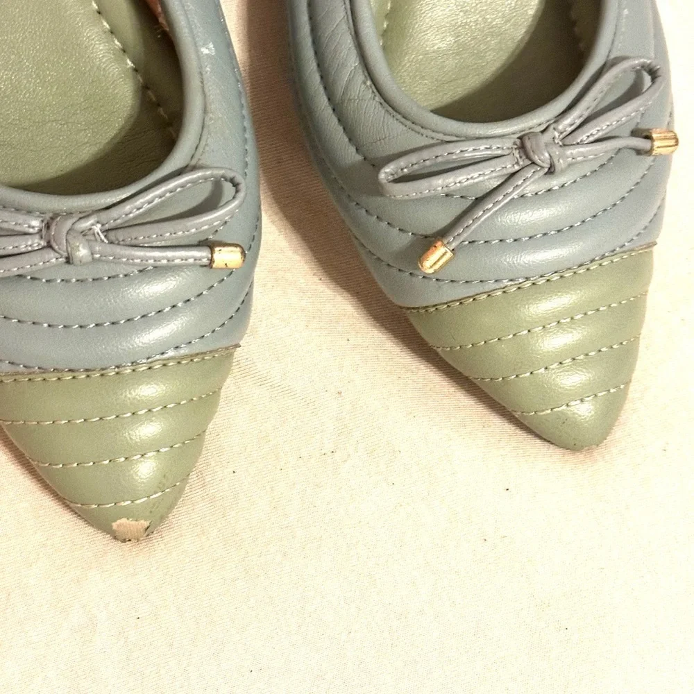 Arezzo Brazilian Leather Women's Blue and Pink Bow Flats US 6 Bra 35 UK4 EUC - Picture 2 of 8